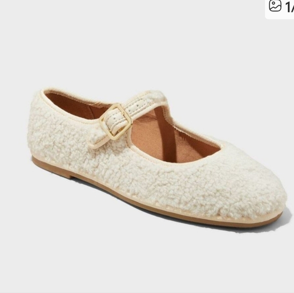 ❤️10/$40 New Women's Cream Mary Jane Shoes Sherpa Last 2 - Picture 1 of 4
